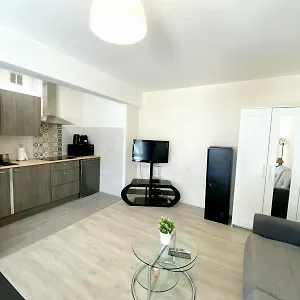 Bel Air - Studio, Proche Centre, Wifi, Climatisation Apartment Antibes